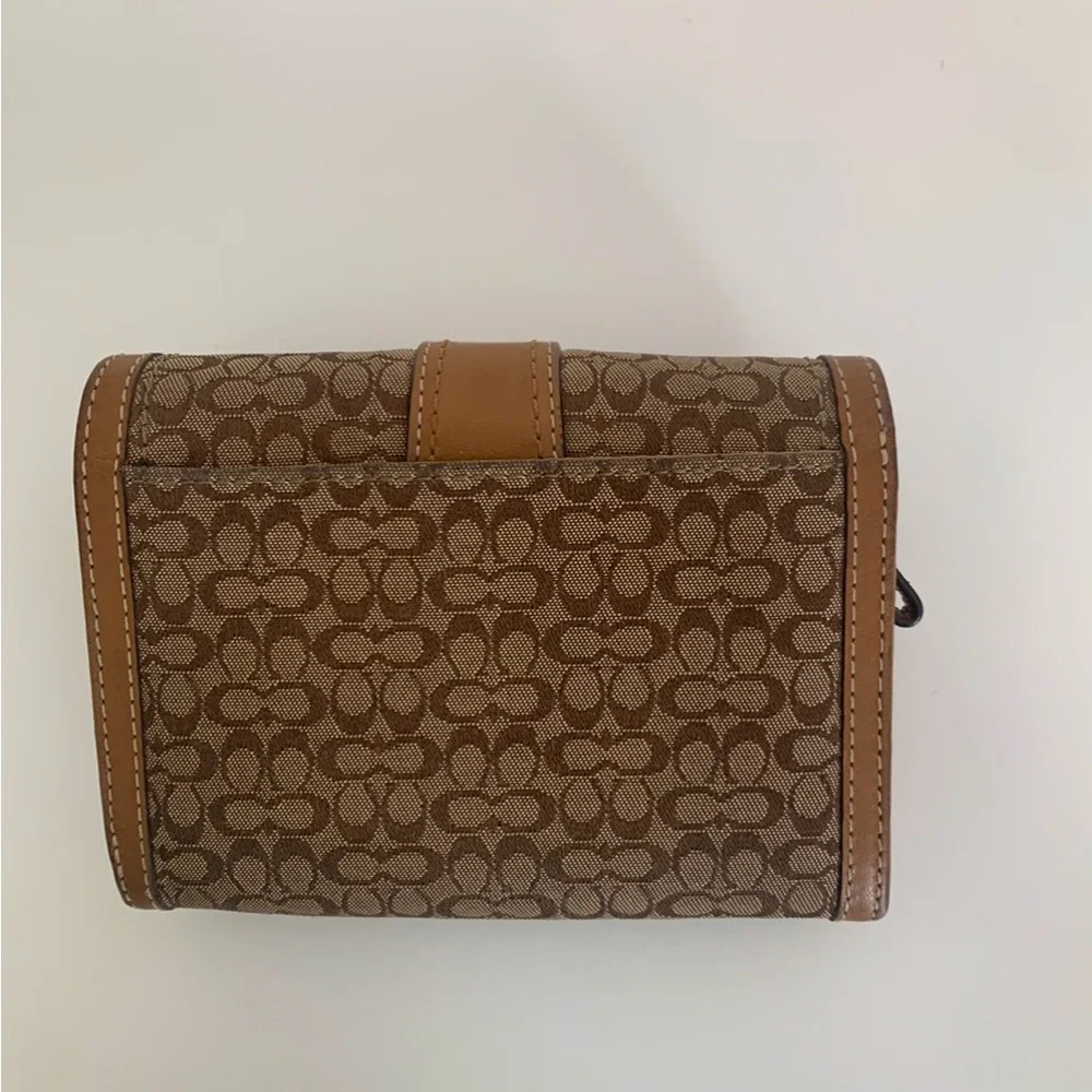 Coach Signature Shoulder Bag and Wallet - Picture 6 of 13